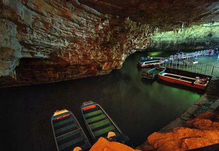 長沙出發(fā)到黃龍洞、張家界國家森林公園三日游
